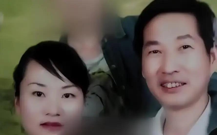 陈辉，49岁云南人，2009年，他认识了小15岁的四川女子胡祖英，两人都是离异，