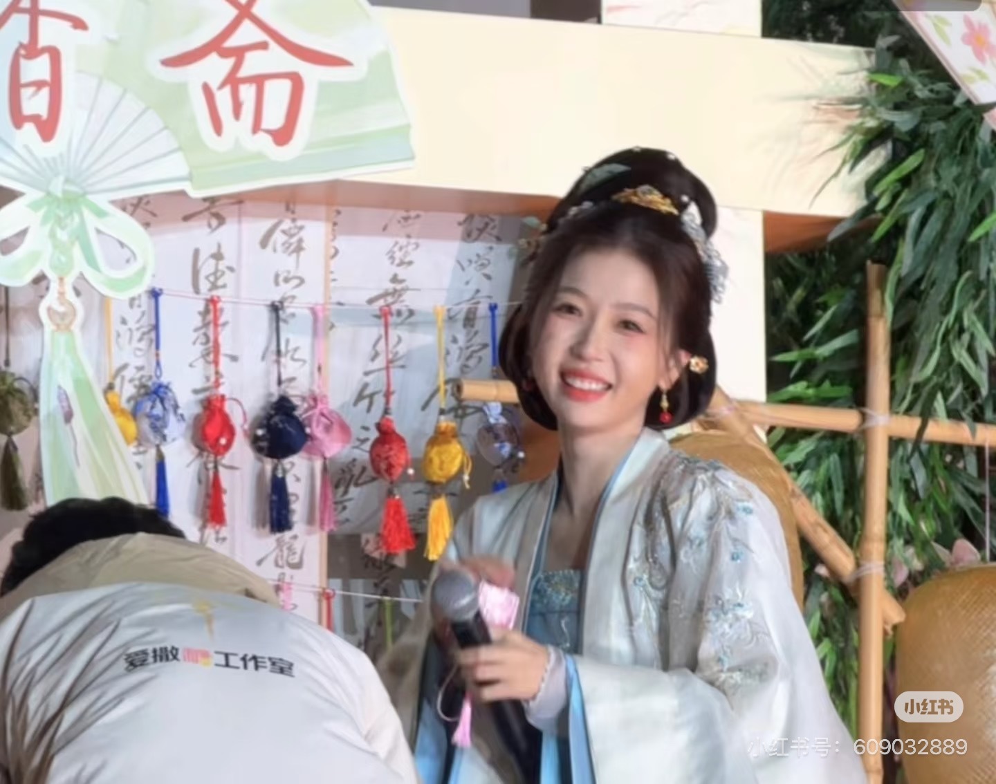 Esther对我笑～猫咪纹宝宝 虞书欣杀青