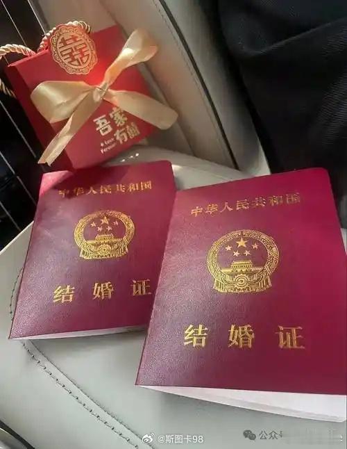 在上海领证一站式搞定备婚烦恼 以往备婚领证要处理不少琐碎手续，上海整合全链条服务