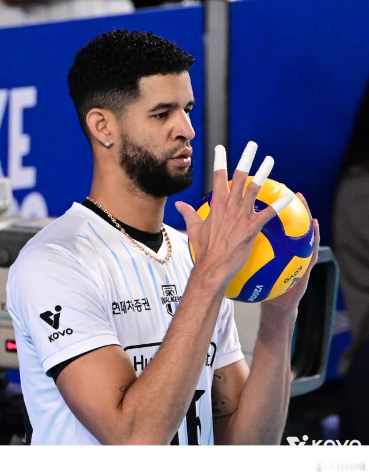 国际排坛动态韩国排球三星火灾保险  1-3（20-25/29-27/22-25/