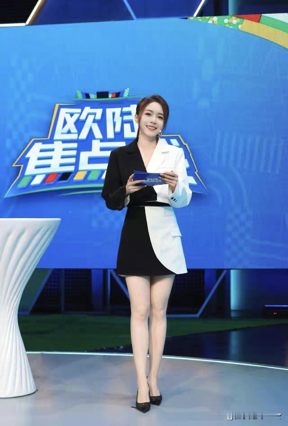 元气少女主持，元气满满！