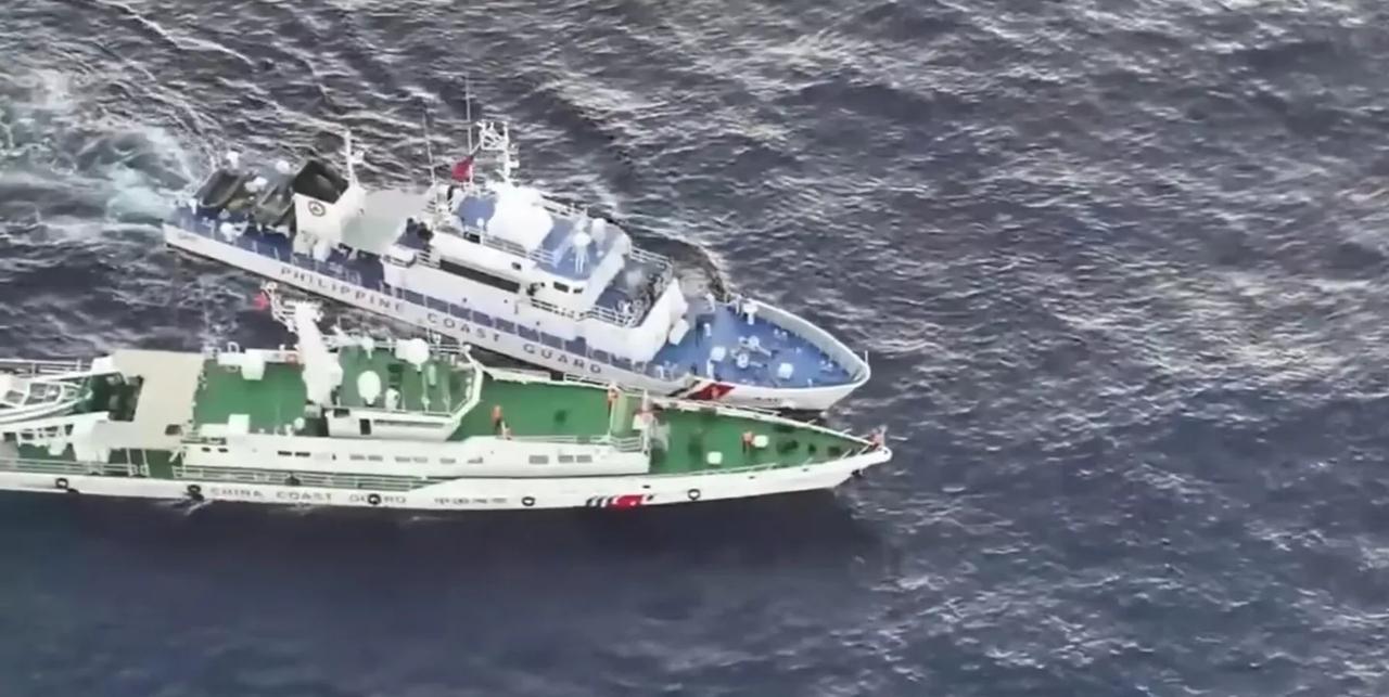 中国官方首次确认，去年南海黄岩岛海域船只碰撞事件造成人员死亡。两名在事件中牺牲的