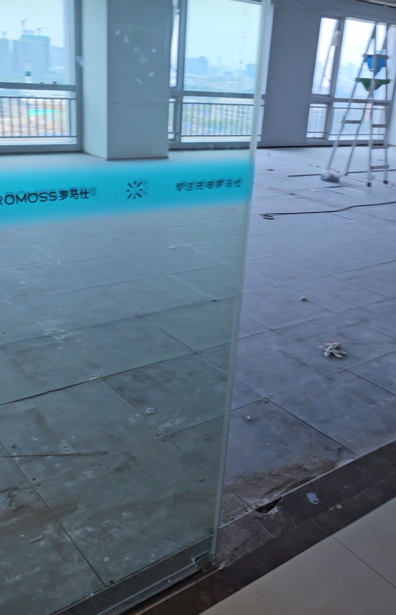 “失控”的罗马仕：停工转岗、低价竞争、品控缺位