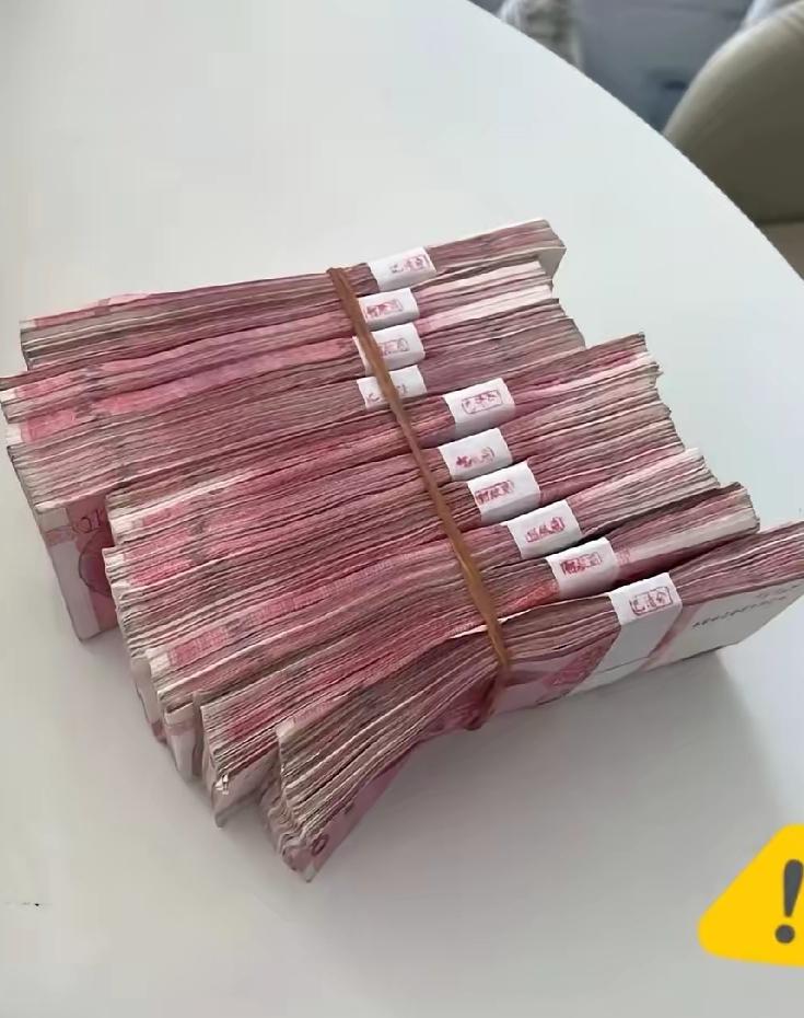 现在银行也开始卷起来了！
昨天我15万到期，本来想继续转存，结果发现一家银行三年