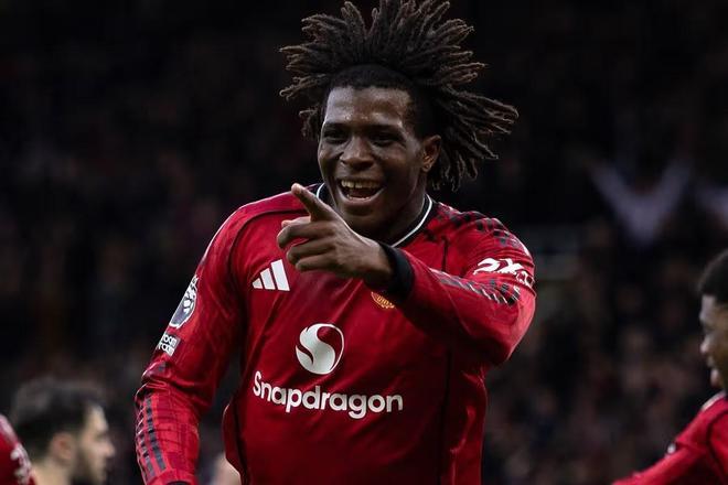 此前多古随曼联全队前往爱尔兰参加集训，这位丹麦国脚自一月份在曼联3-2战胜阿森纳