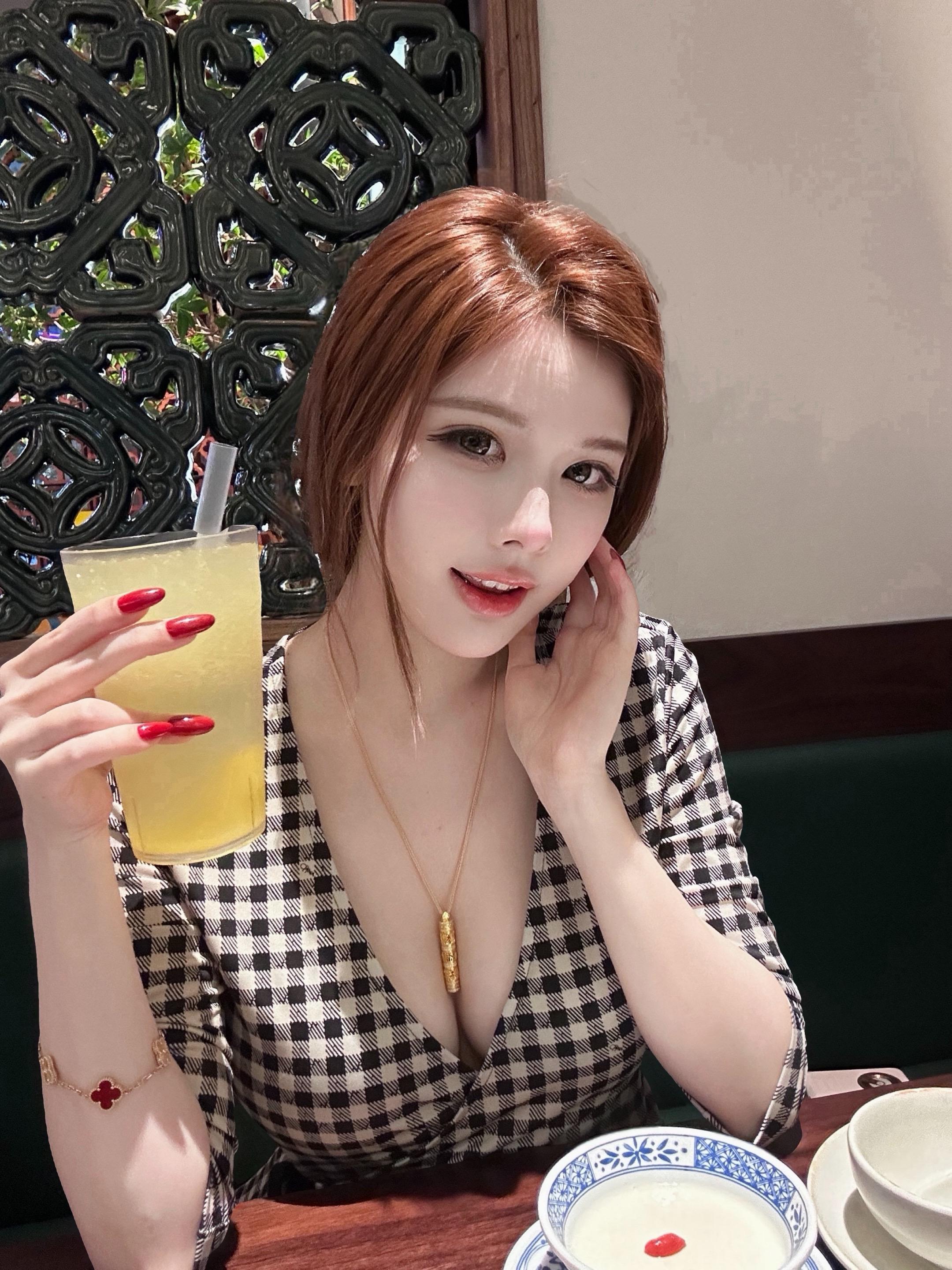 你和她的互动我看到了 原来你还有这样的一面