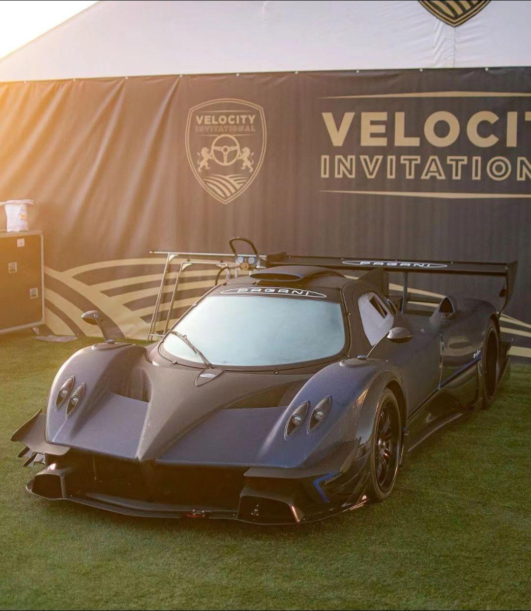 Zonda Revolución 5/5。日本🇯🇵→美国🇺🇲｜这台Revo先前由日本宾果Bingo车商持有，2022年交易至美国，由Devin_Fast_LLC所购得。图为2023在加州索诺玛赛道参加活动时