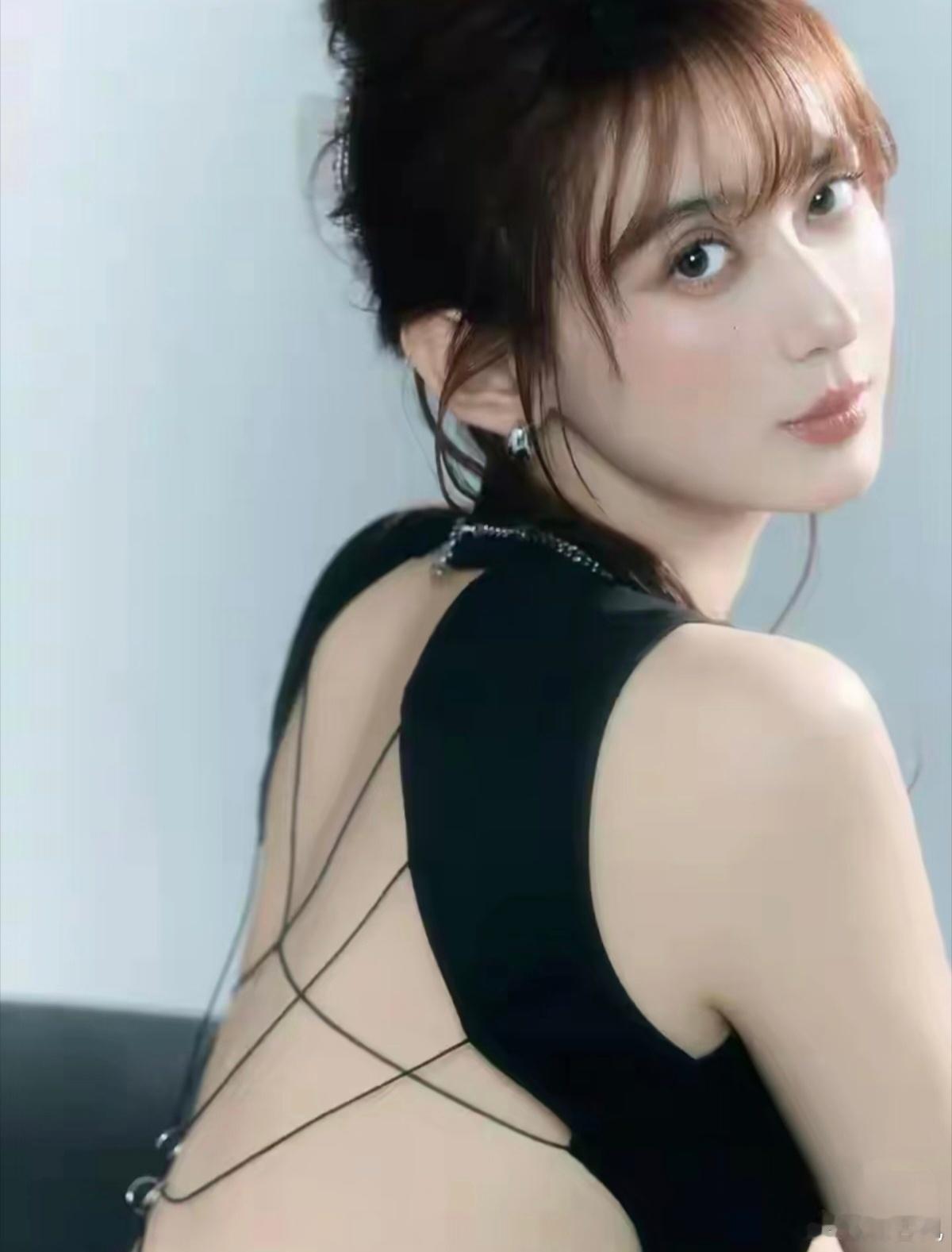 徐梓钧：魅力无限，艺术写真太美了！ 