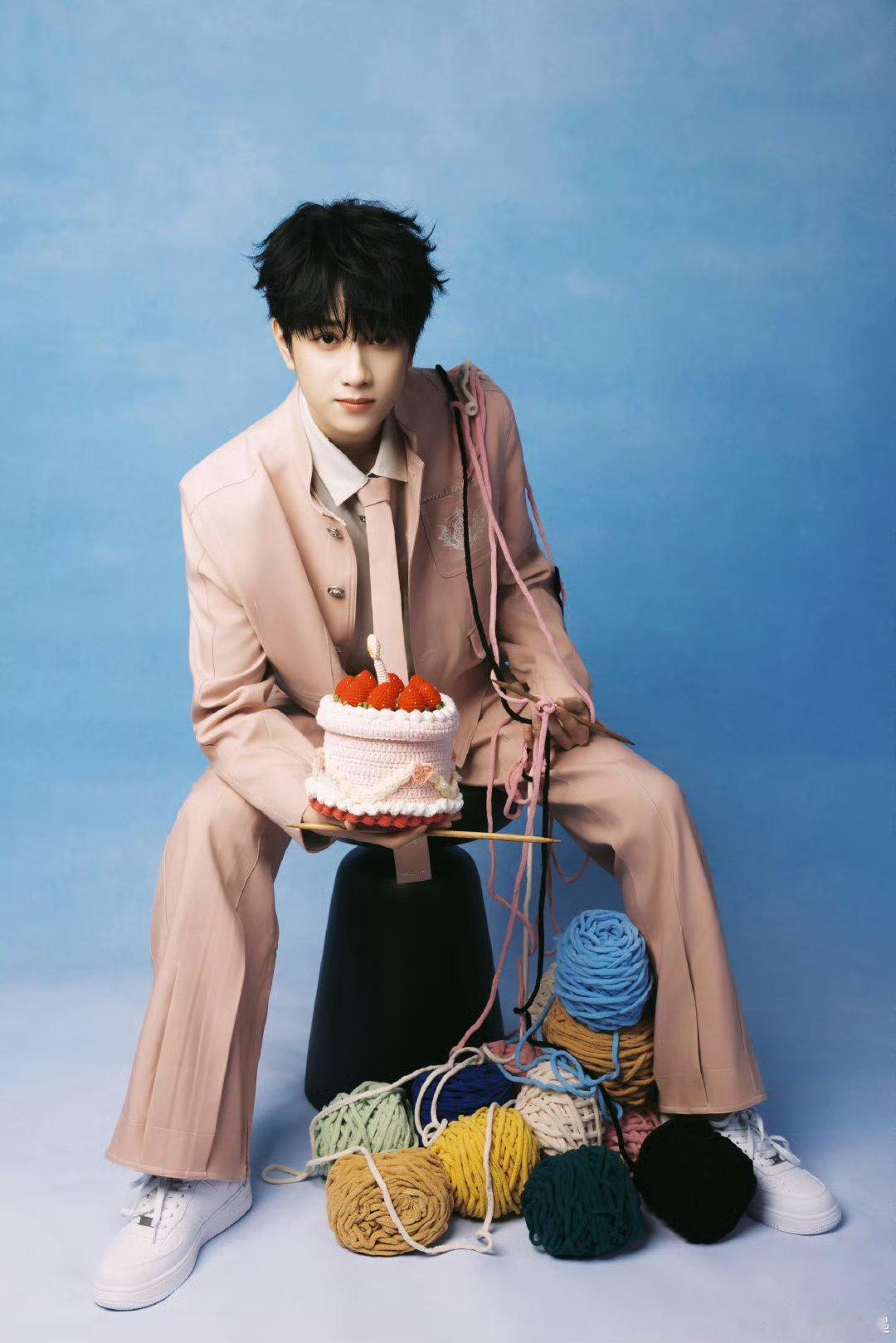 敖子逸23岁生日敖子逸23岁生日照 敖子逸生日快乐！ 