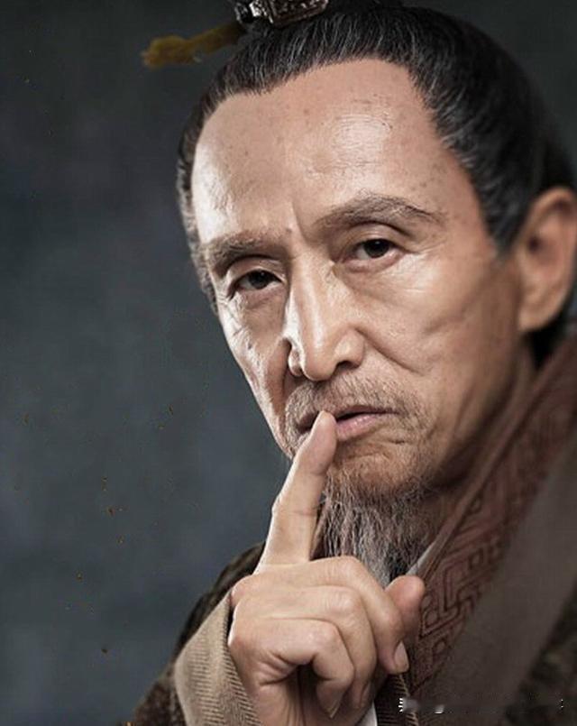 《三国》里大家最喜欢哪位谋士呢?
三国谋士如云，
其中最出色之人，陈寿在他的《三