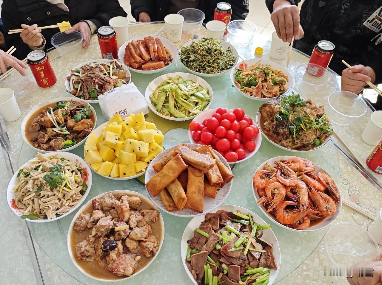 昨天见了很多人，

聊起往事，感触颇深。

看到别人幸福，真心为他们高兴；听到别