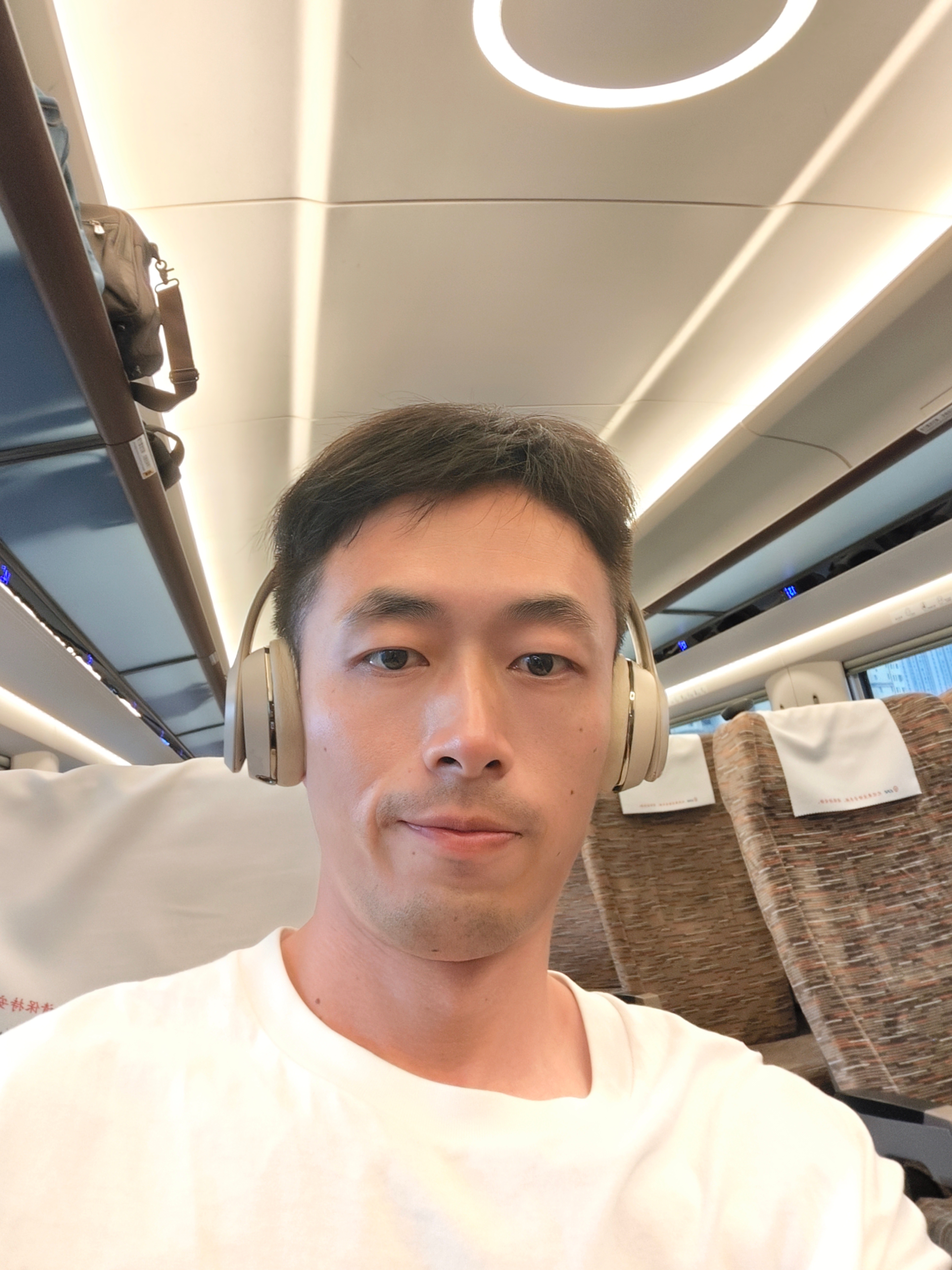 芜湖我又回来了！芜湖起飞！[笑而不语]  ​​​