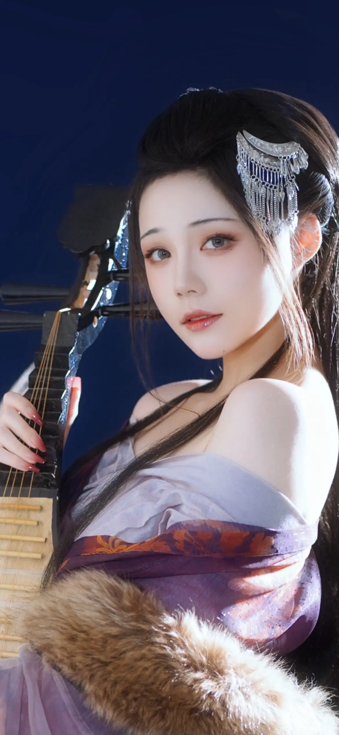 室内拍大片系列，这次拍的好像小唯呀