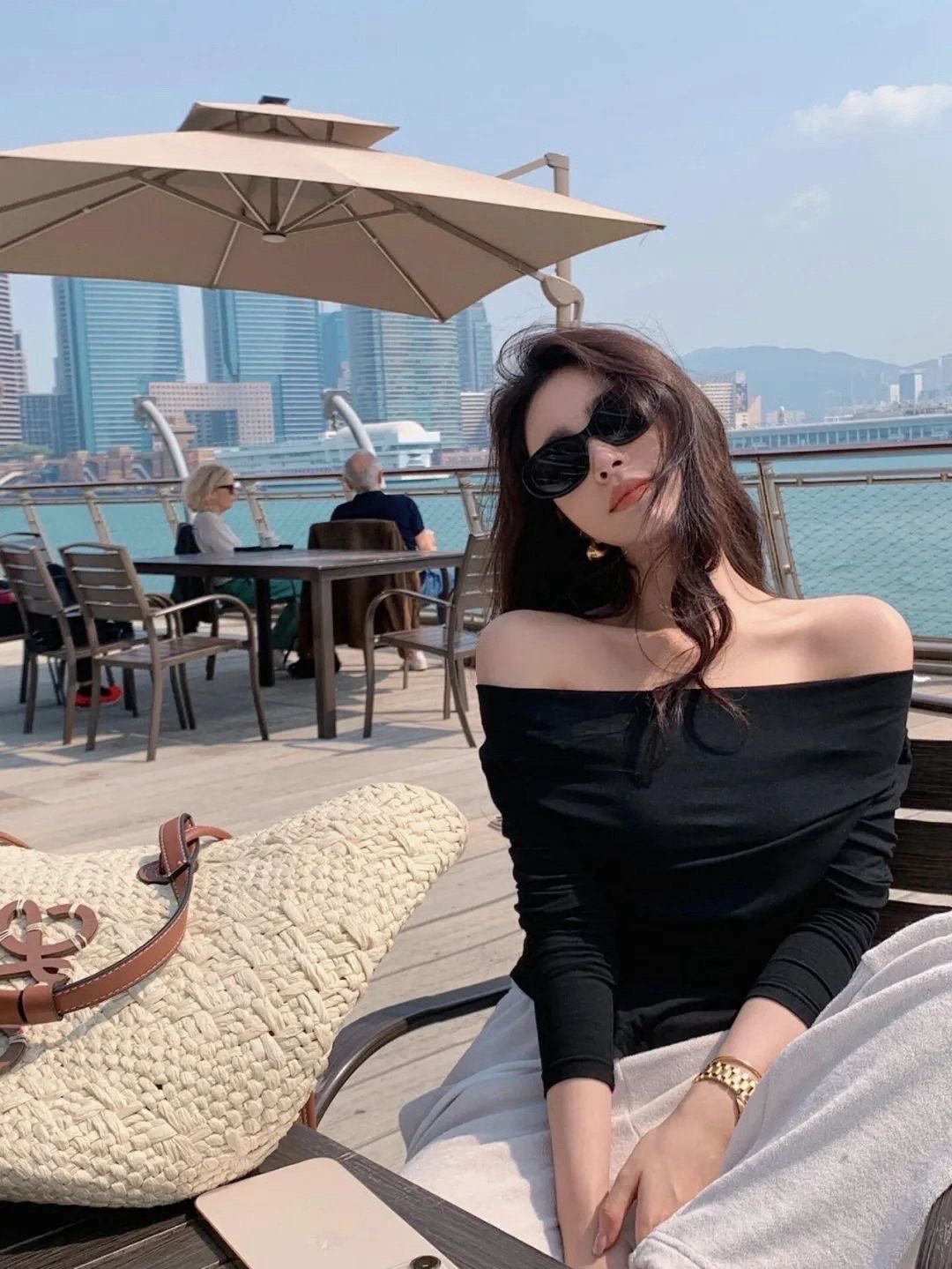 ☕ 𝙚𝙣𝙟𝙤𝙮 不喜欢你也能聊很久 有狗为什么不逗 ​​​