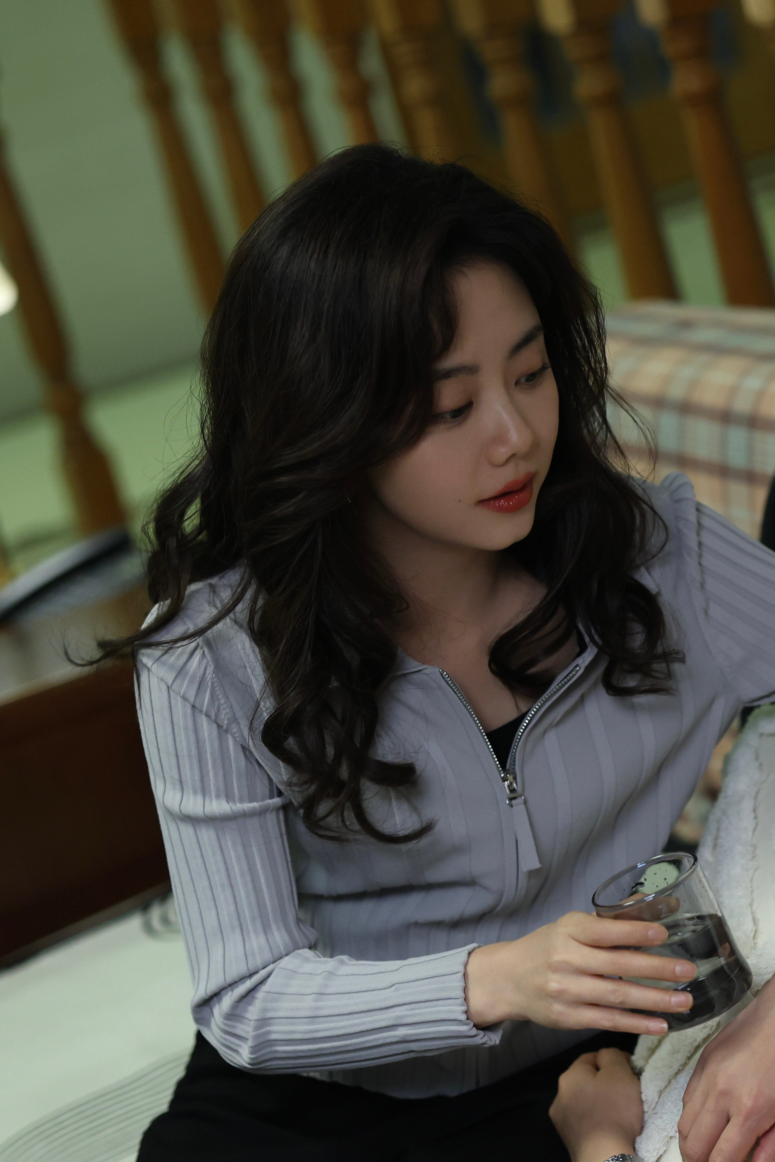 谭松韵 💐谭松韵我的山与海方婉之在时光里站稳脚、安下心。从走街串巷到深入企业中