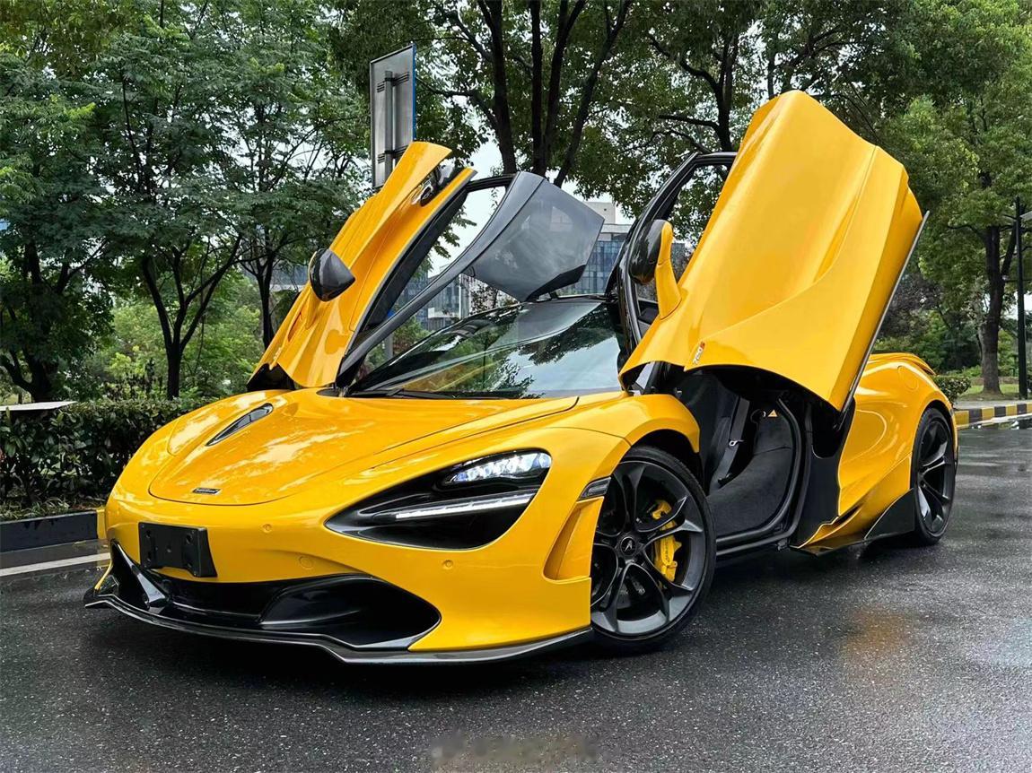Morning~迈凯伦 720S Coupe 黄/黑2019年6月上牌，9400