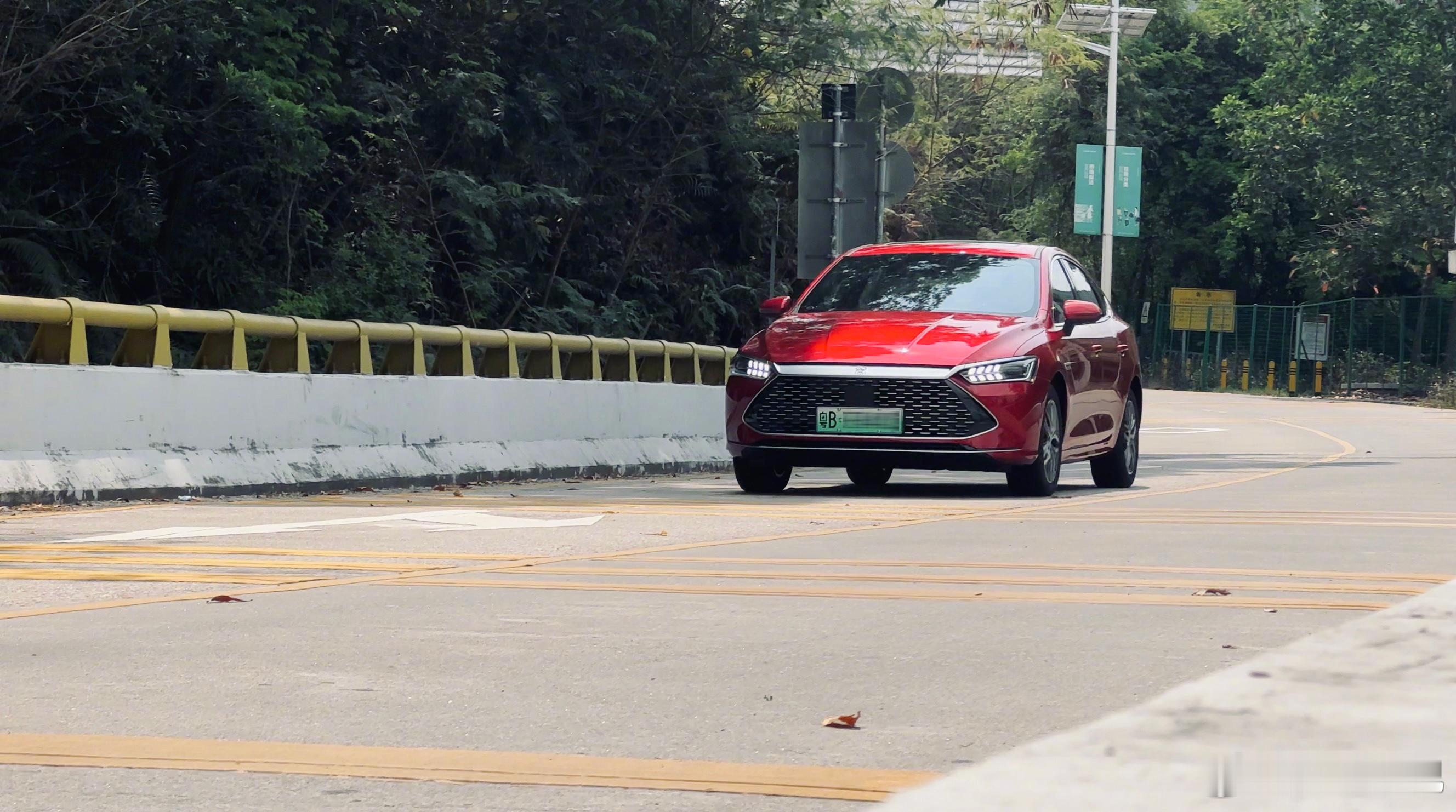 比亚迪正在谈进军 F1 赛事李柯在北京车展表示，正与 F1 赛事方进行洽谈，参与