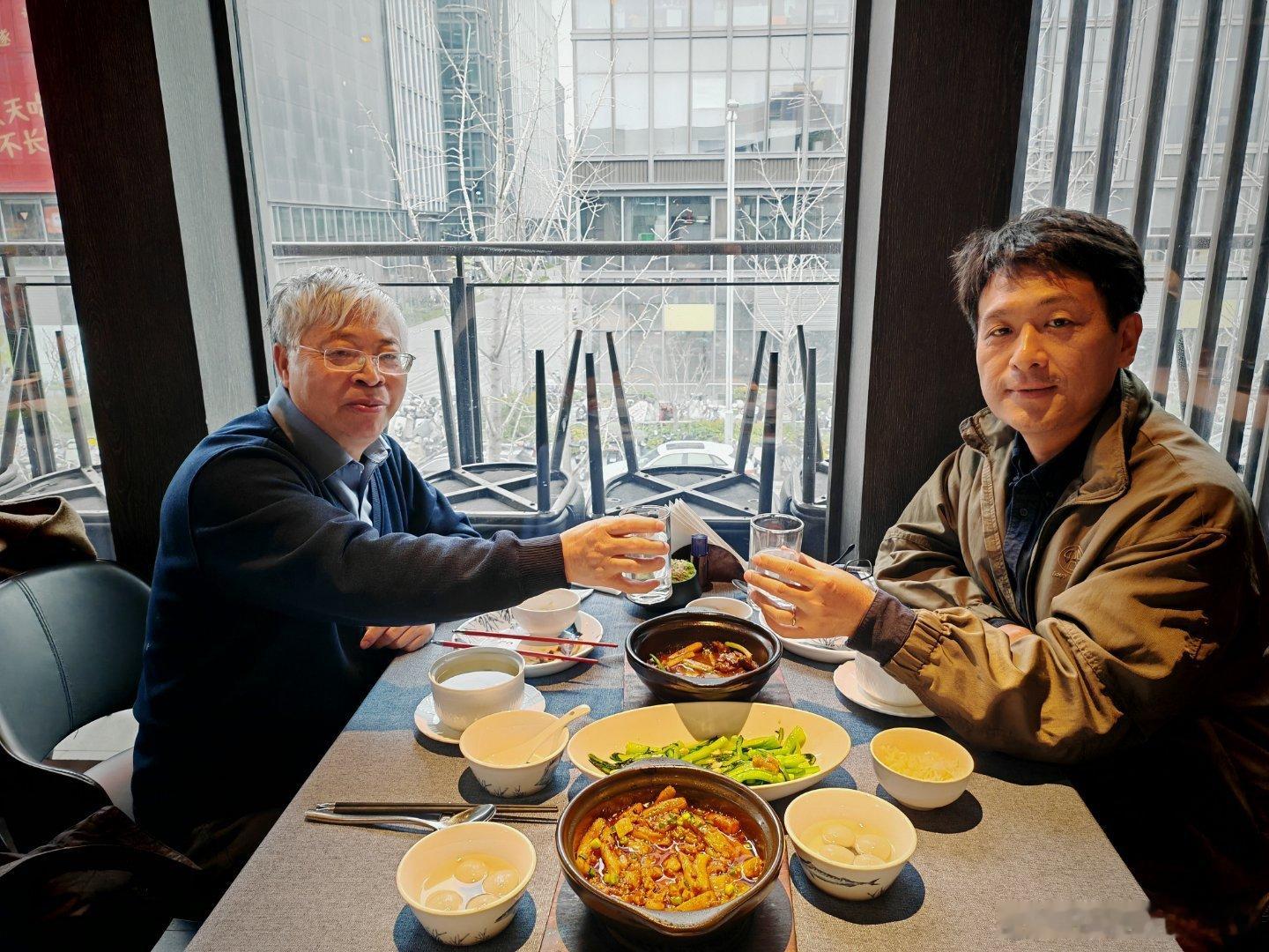 给朱西产老师拜年，又收获一个金句，他表示：以华为为代表的中国智驾，技术能力正在快
