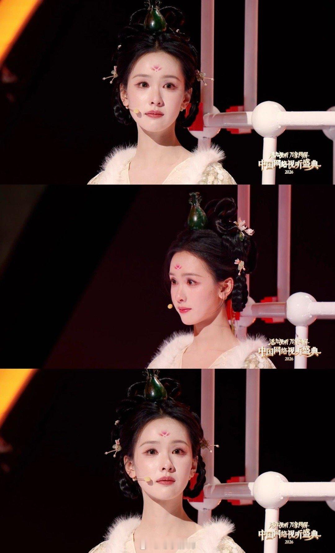 陈都灵这一幕泪眼婆娑具象化 眼眶里蓄满泪水却强忍不落的样子，演得太有破碎感了。那