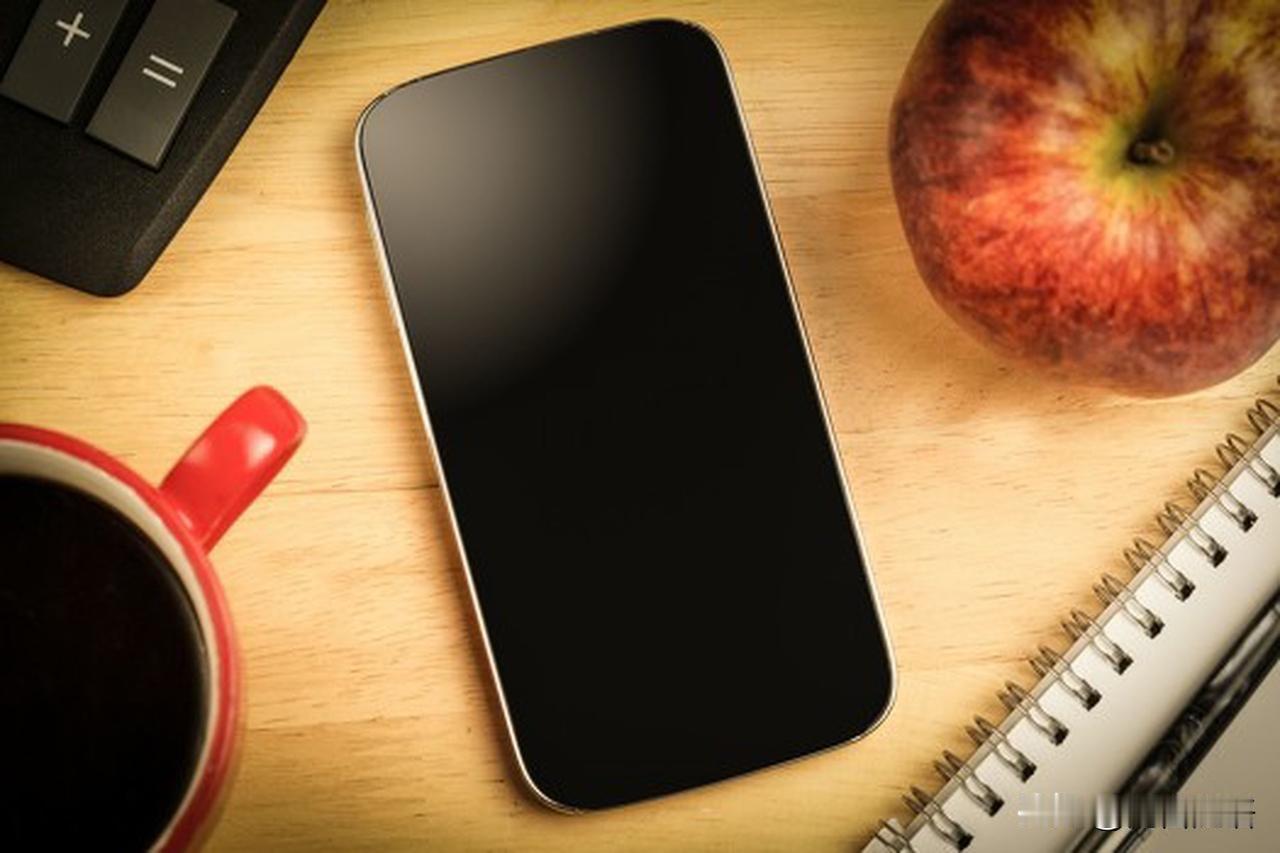 以前我盘过核桃，盘过手串，现在我只盘手机…
二十多年，我盘了十多部手机，盘机手法