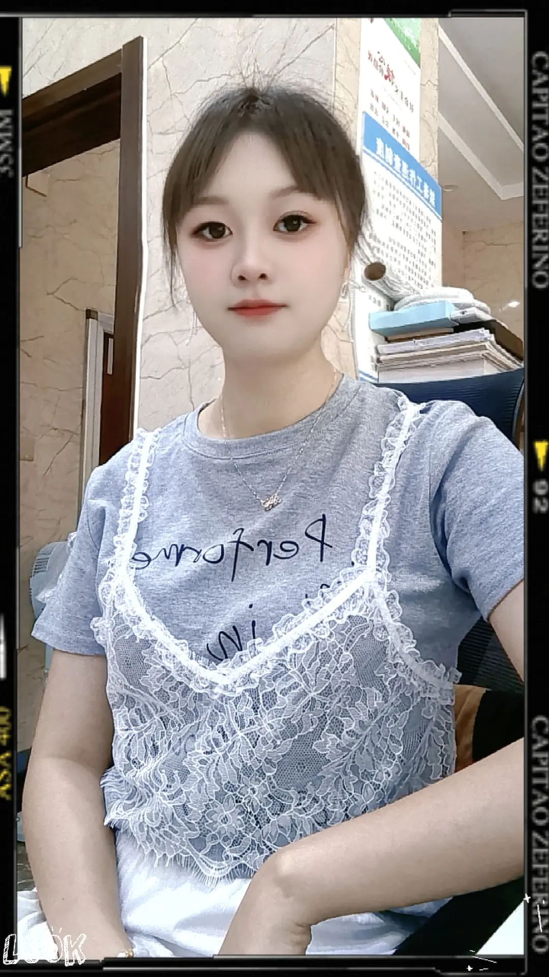 怎么不和我聊天了、是后宫又纳新妃了吗🤭🤭🤭