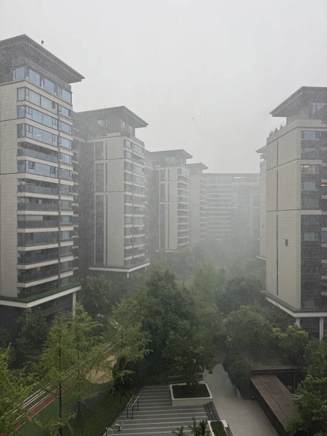 成都的天是漏了吗？
