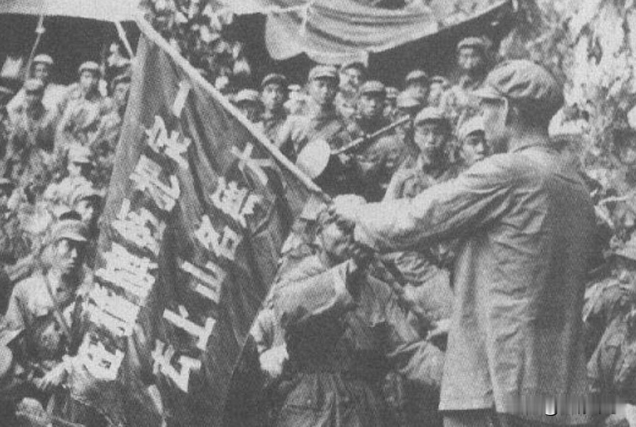 松花江边的隐秘后方：东北解放战争中朝鲜伸出的援手。

1946年的东北战场，形势