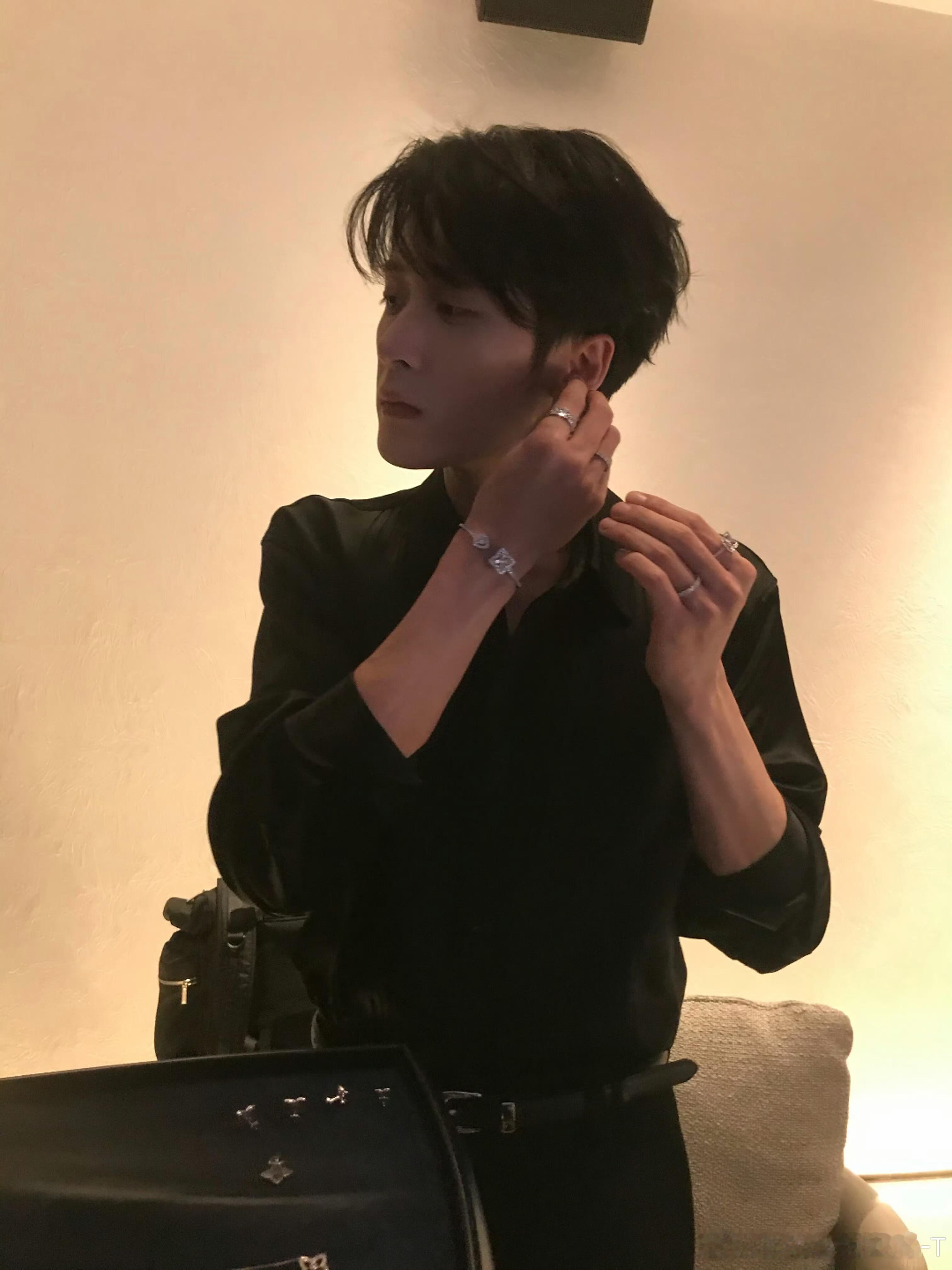 檀健次三部影片入围微博电影之夜jct微博电影之夜推荐团狂欢日真的很难不对他的演技