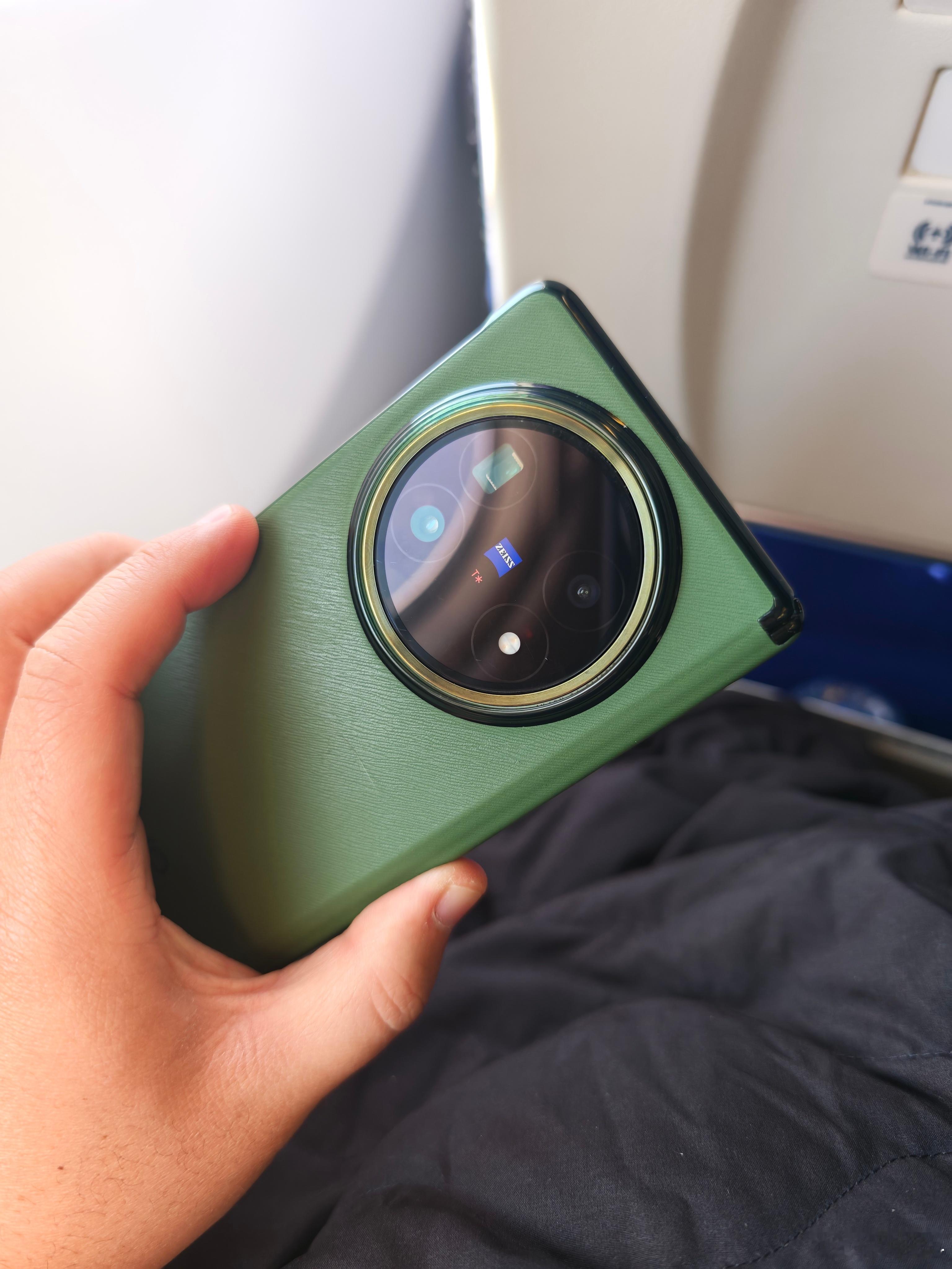 iPhoneFold来了国产机怕了吗 什么毛病？为什么会怕？苹果折叠屏能抢到国产