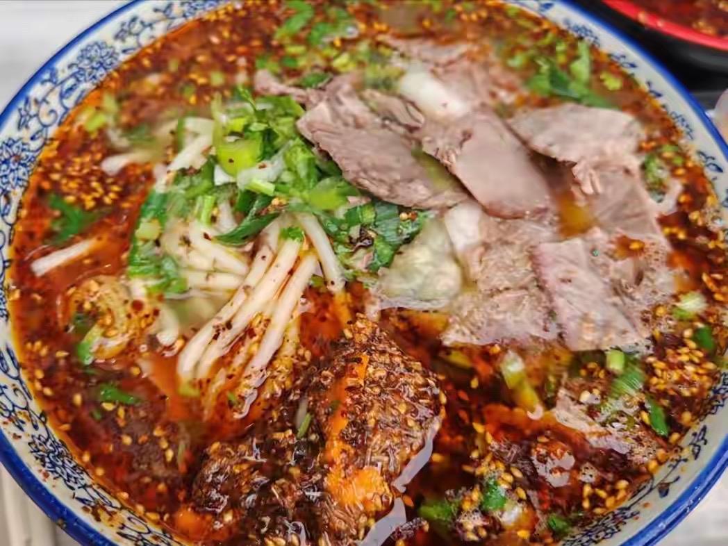 我国最好吃的6碗饸饹，庆阳饸饹第3，无极饸饹垫底，你吃过几个

第1名：河南郏县