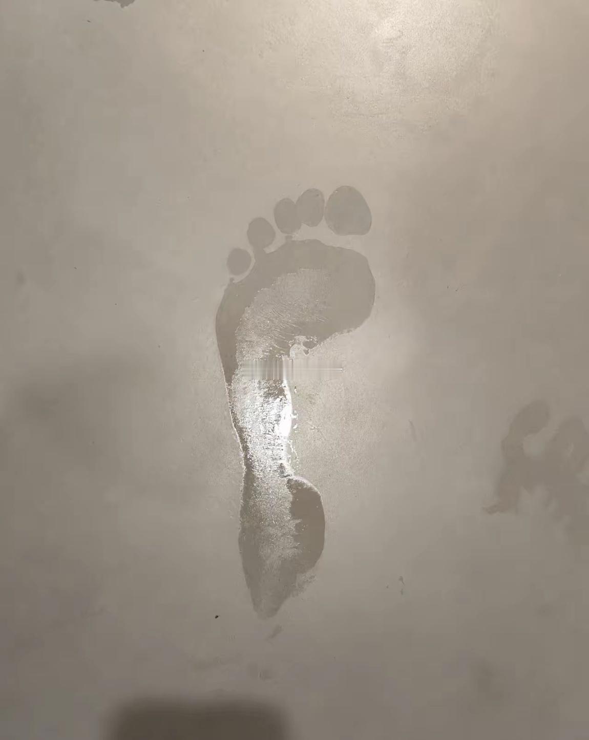 都湿透了 