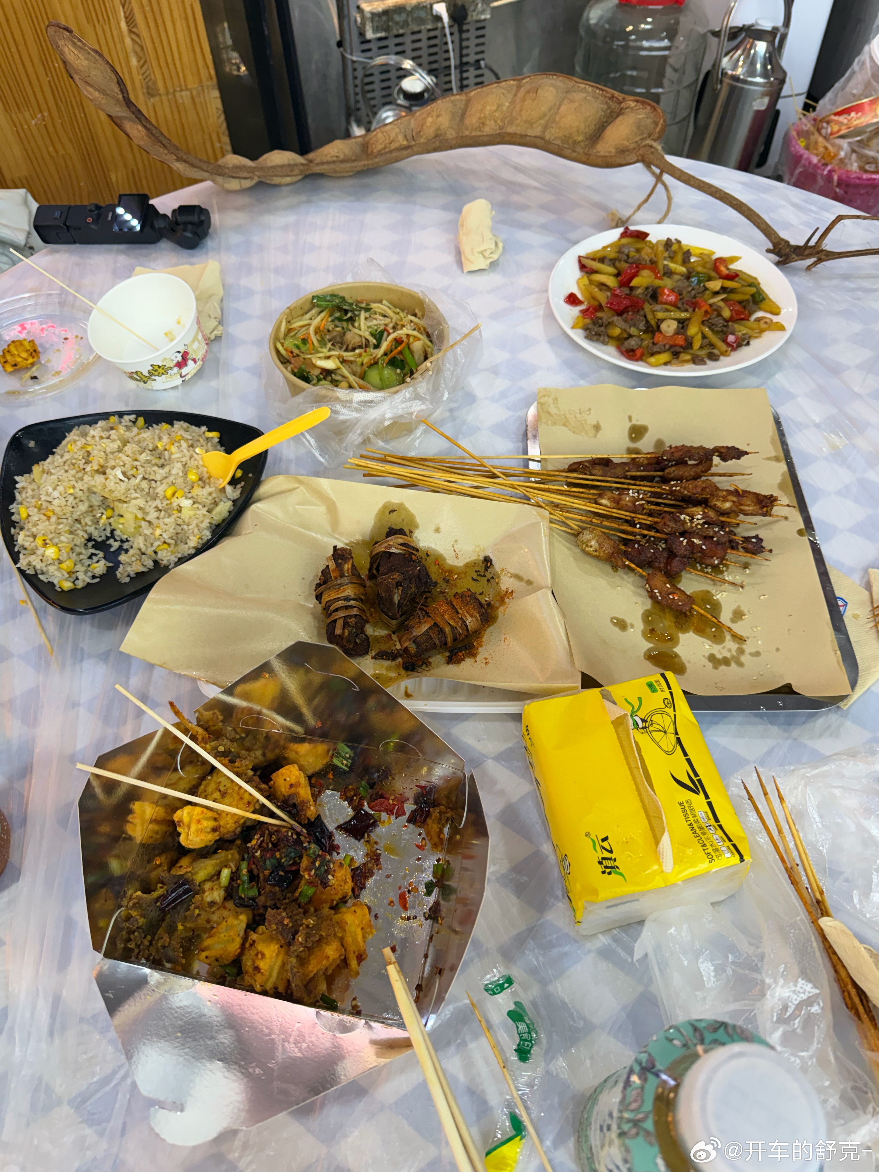深夜，落地给各位充点豆荚。 德宏