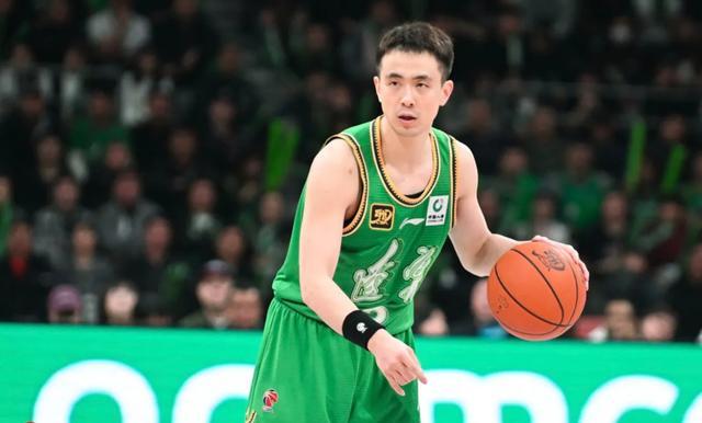 大家发现没，今晚19点35分，辽宁男篮主场对阵新疆男篮，作为曾经两支CBA总决赛