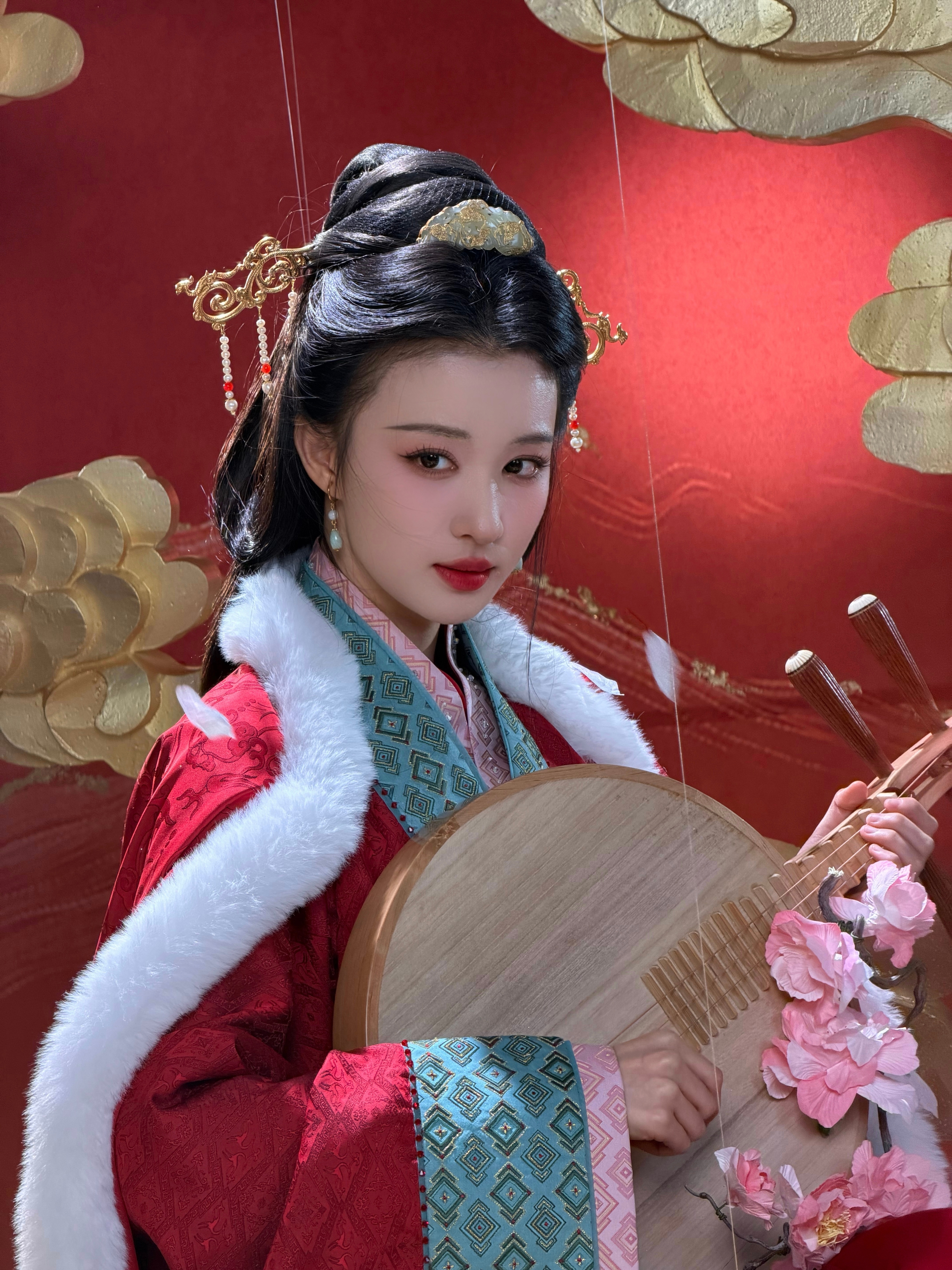 除了清平乐张贵妃，楚然古装造型最喜欢的就是春晚的王昭君。 