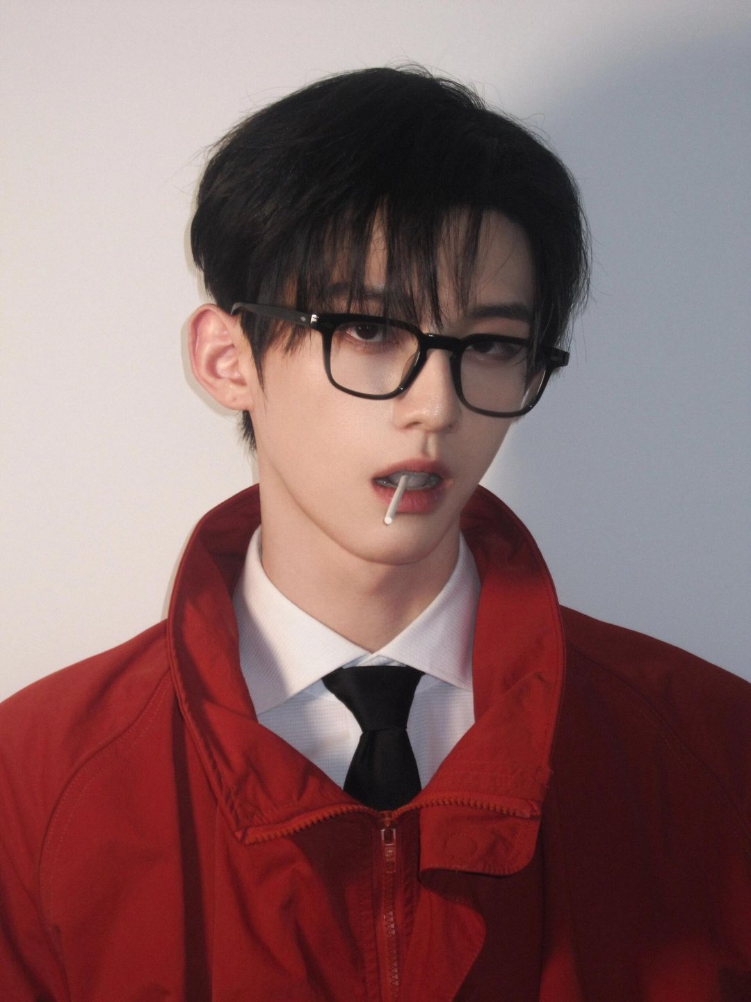 赖伟明 好六你好星期六彻底被圈粉，不止颜值能打，自带搞笑梗，综艺效果简直拉满。 