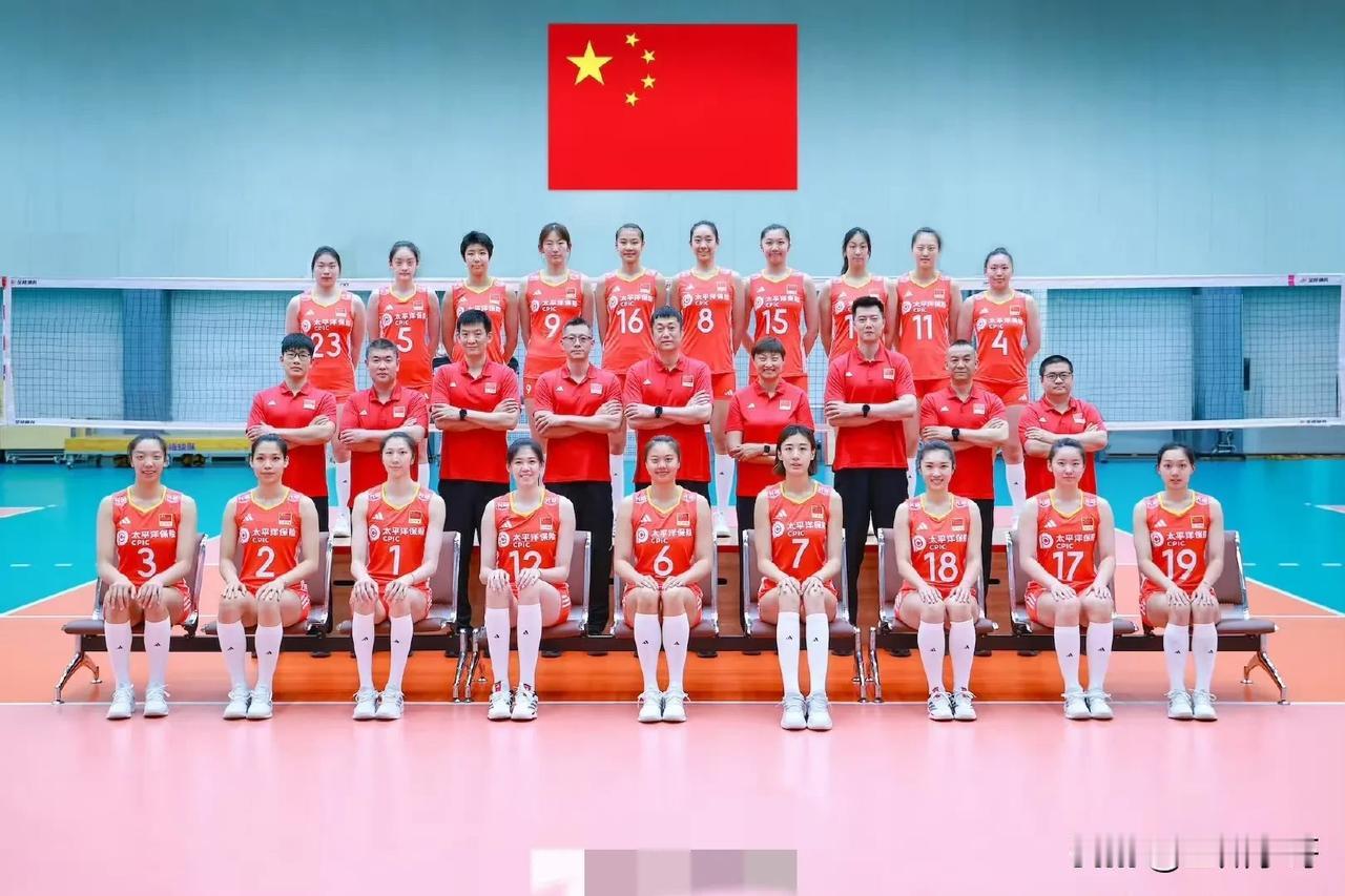 新一届中国女排北京站