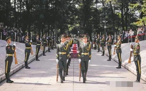 为什么归国的志愿军遗骸都是从韩国回家的，而不是朝鲜？首先得清楚，志愿军烈士的遗骸