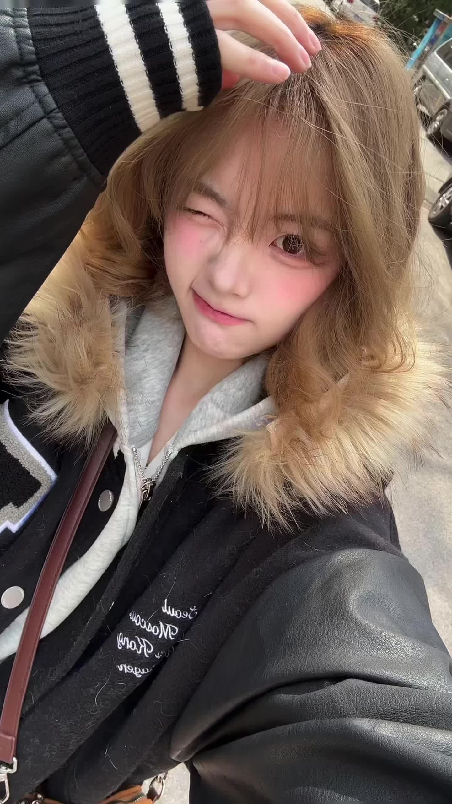 今天星期四 忘掉肯德基 做我的堡堡