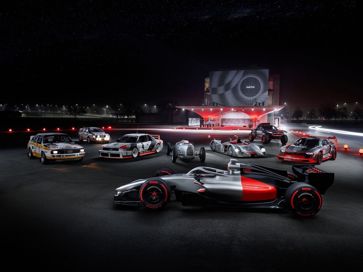 奥迪F1车队蓄势待发，剑指世界冠军🏆👀奥迪发布R26概念赛车的涂装设计，钛金