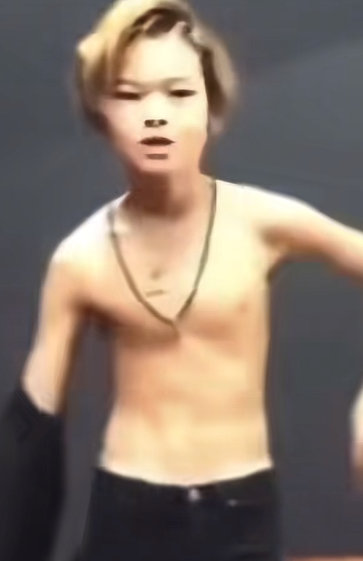 西村力早期长得好像小马云啊