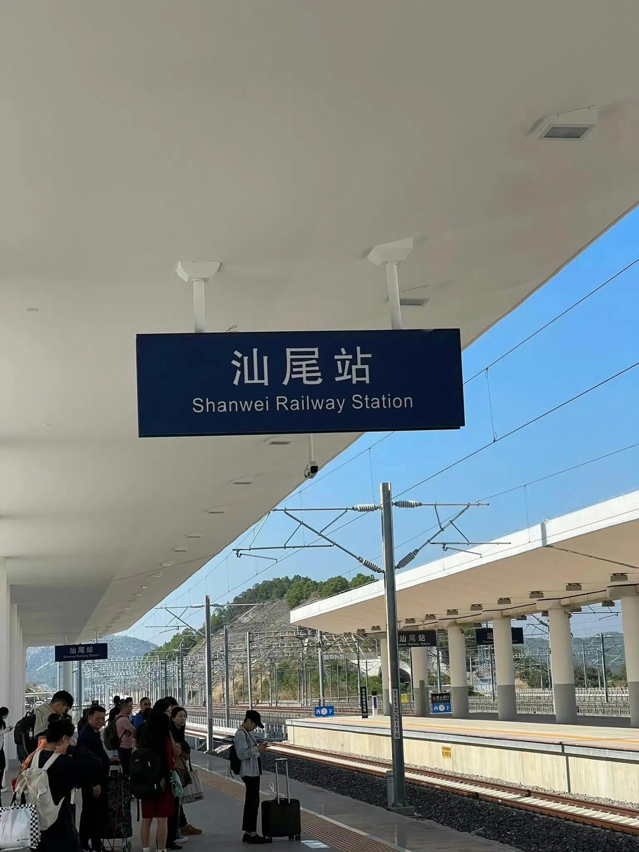 香港网友：深圳去汕尾只要一個小時，正宗潮汕牛肉，比深圳好食好多！6个人，吃到饱才