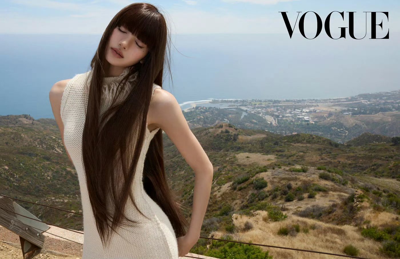 Lisa最新金九杂志Lisa 拿下韩版《VOGUE Korea》2026年9月刊