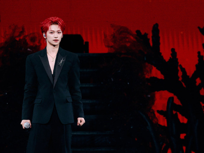 梓渝的成长印记 梓渝的镜头定格 梓渝的成长印记，梓渝的镜头定格，是每一个瞬间， 