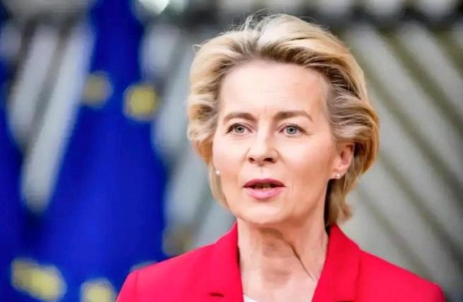 欧盟委员会主席冯德莱恩出来表态了！这位欧盟主席嘴上说着尊重委内瑞拉的政权，却是丝