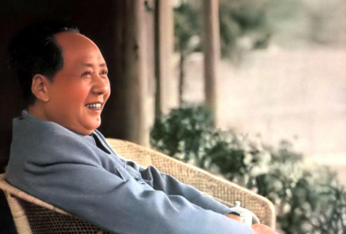 为什么说毛主席比列宁、马克思都要伟大？因为他在一个充满希望的年代给无数人带去了斗