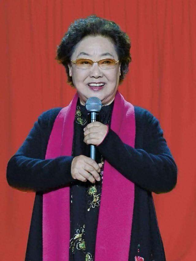 一路走好！97岁＂人民艺术家＂郭兰英去世，丈夫已离世28年，一生无子女
8月12