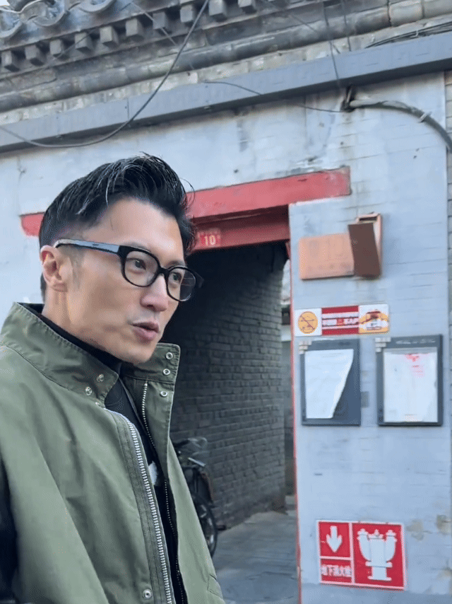 谢霆锋戏里是狠人戏外是锦鲤谢霆锋的骨相里藏着港圈黄金时代戏里是大漠狠人，杀气拉满