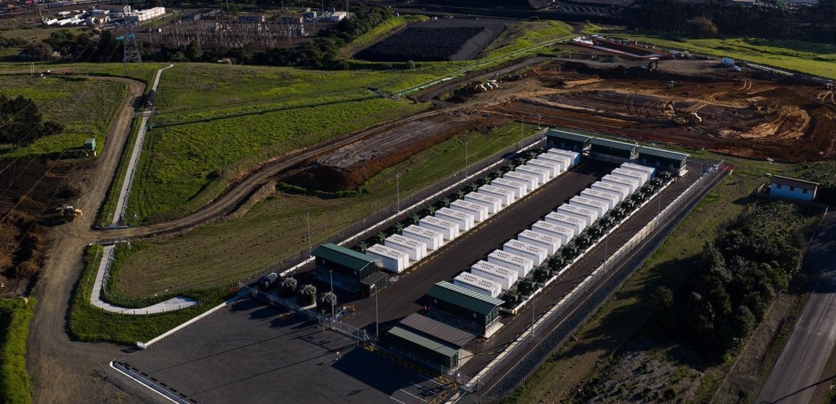 特斯拉Megapack新西兰首座100MW电池投运5月21日，新西兰能源巨头Co