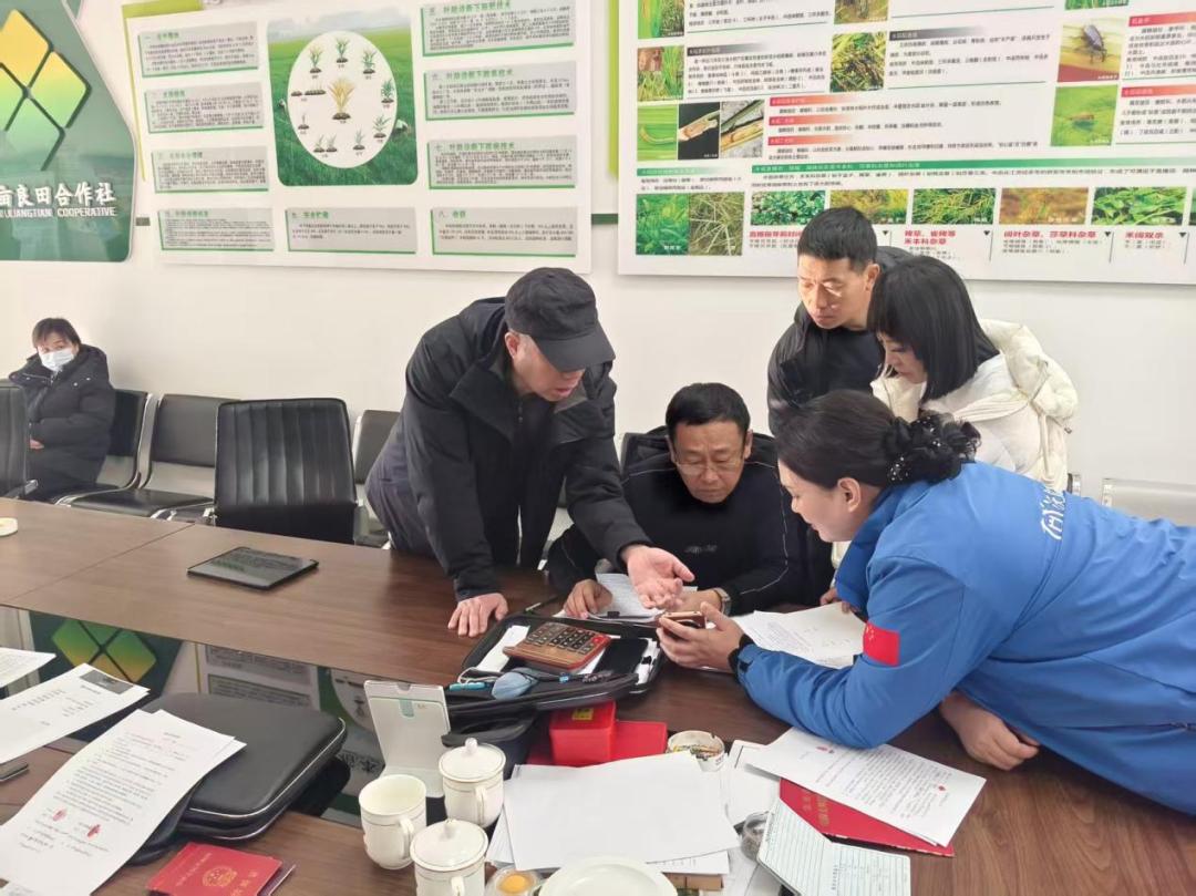 佳木斯：“指尖金融”破春耕难题

佳木斯政务
四月的三江平原，冰雪初融，黑土苏醒