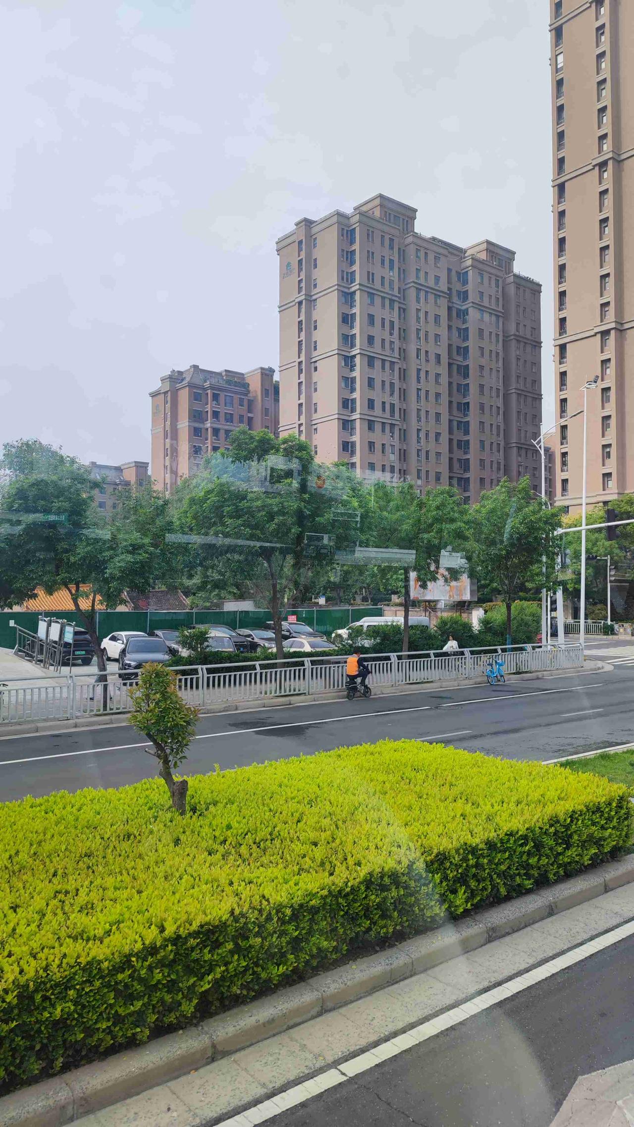 我的今日状态：😁轻松愉快
我这里的天气：☀️晴天